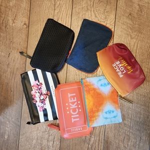 Lot of Ipsy 5 Makeup Bags + 1 Sephora bag